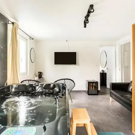 Le Chill Suite & Spa Boissy-Saint-Leger Exterior photo